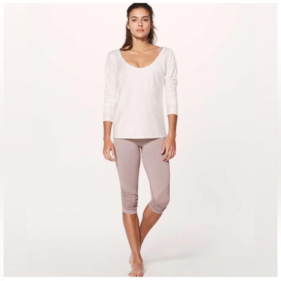 Lululemon Awakening Crop Taryn Toomey Collection 17” Misty Mauve - Size 6 - Picture 3 of 11